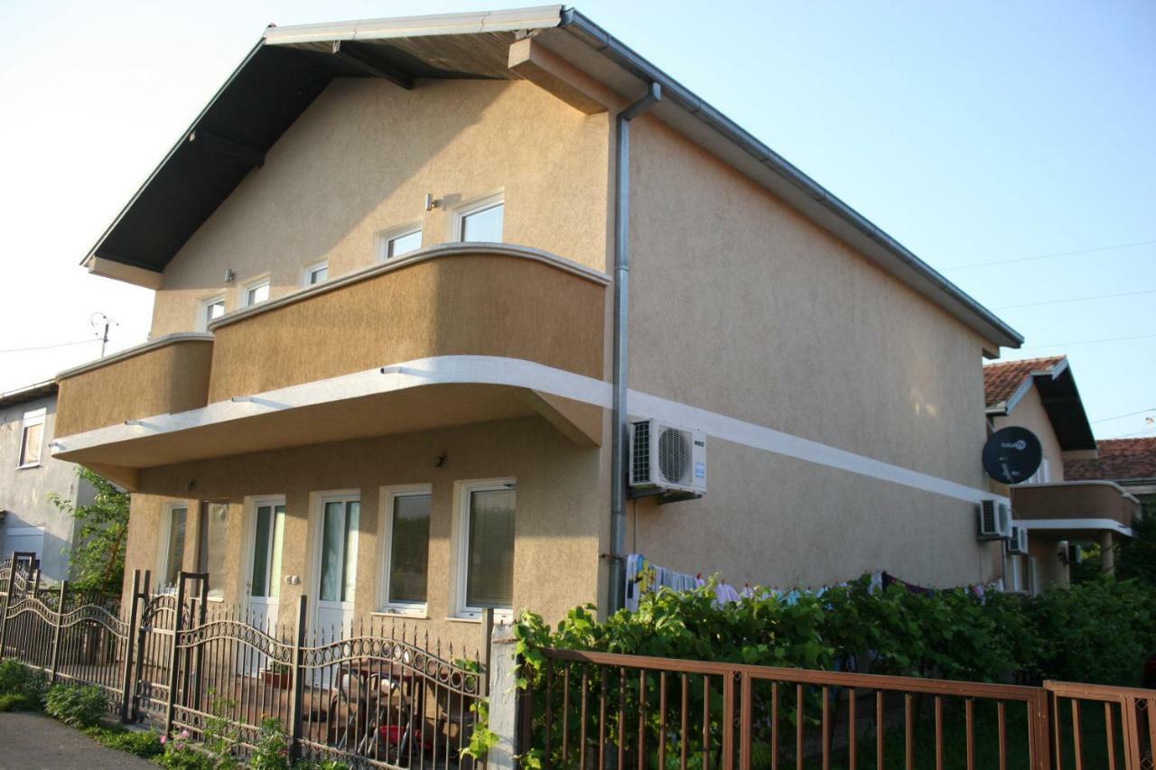 Apartments Emerald Ulcinj Exterior foto